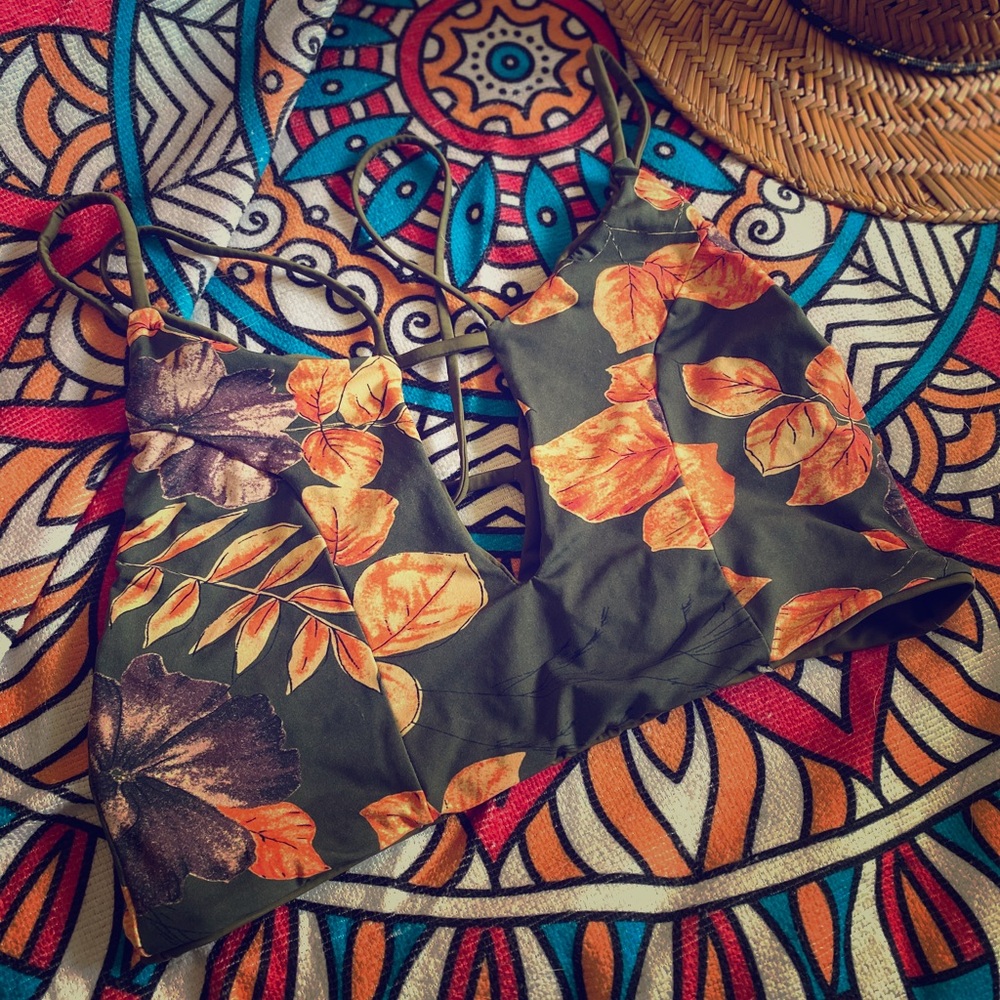 San Lorenzo “peek-a-boob” top